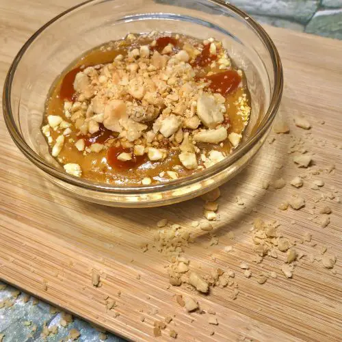 vietnamese peanut sauce with peanuts and sriracha