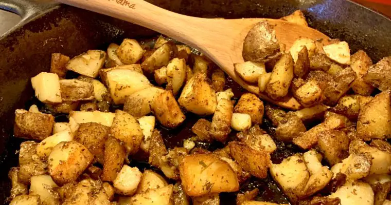 Seasoned Simple Skillet Breakfast Potatoes
