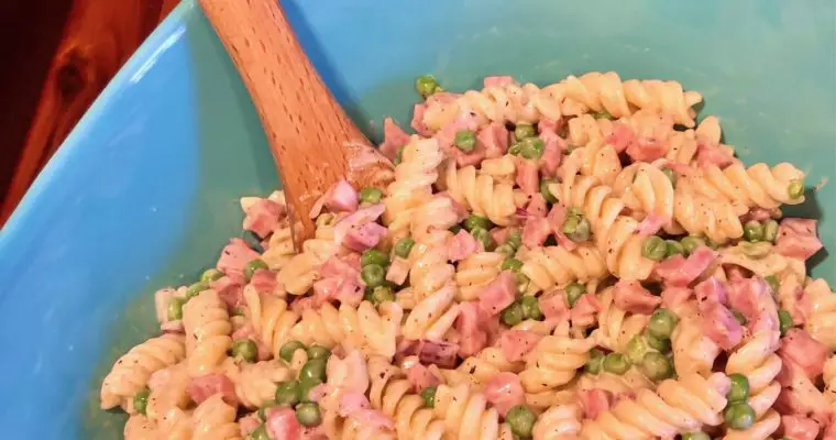Perfect Bacon Ranch Pasta Salad with Ham and Peas