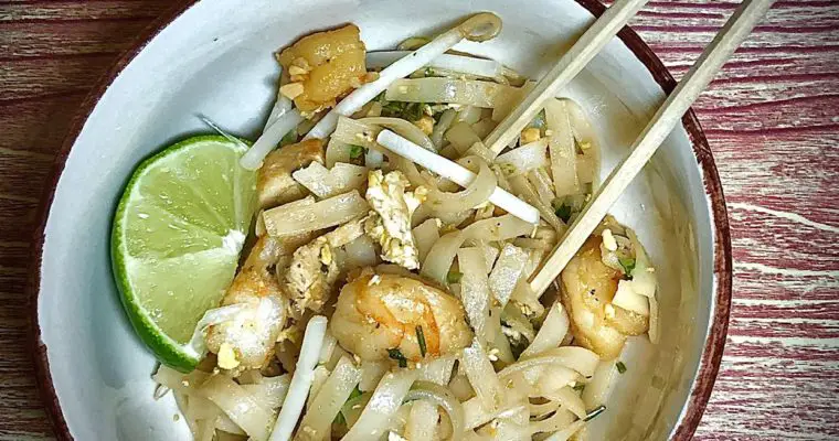 Authentic Chicken and Shrimp Pad Thai